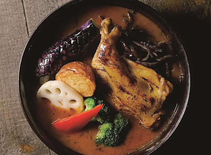 やわらかチキンレッグと野菜のスープカレー（冷凍）